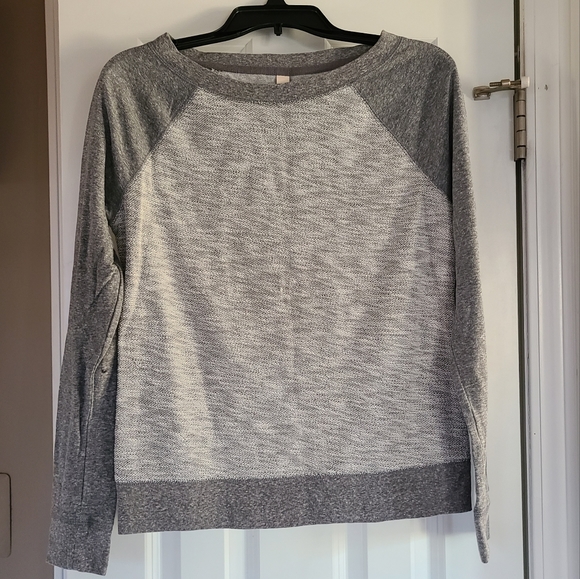 Xhilaration Sweatshirt - Picture 1 of 6